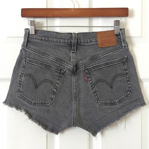 Levi's Premium 501 Classic High Rise Cut Off Raw Hem Button Fly Jean Shorts 25 - Picture 11 of 13
